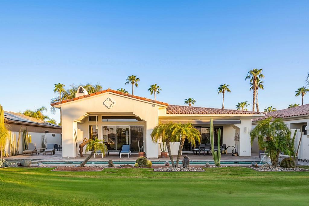 896 Mesa Grande Drive