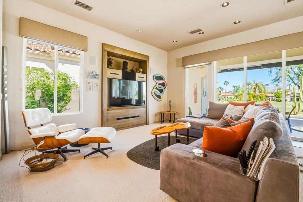 896 Mesa Grande Drive