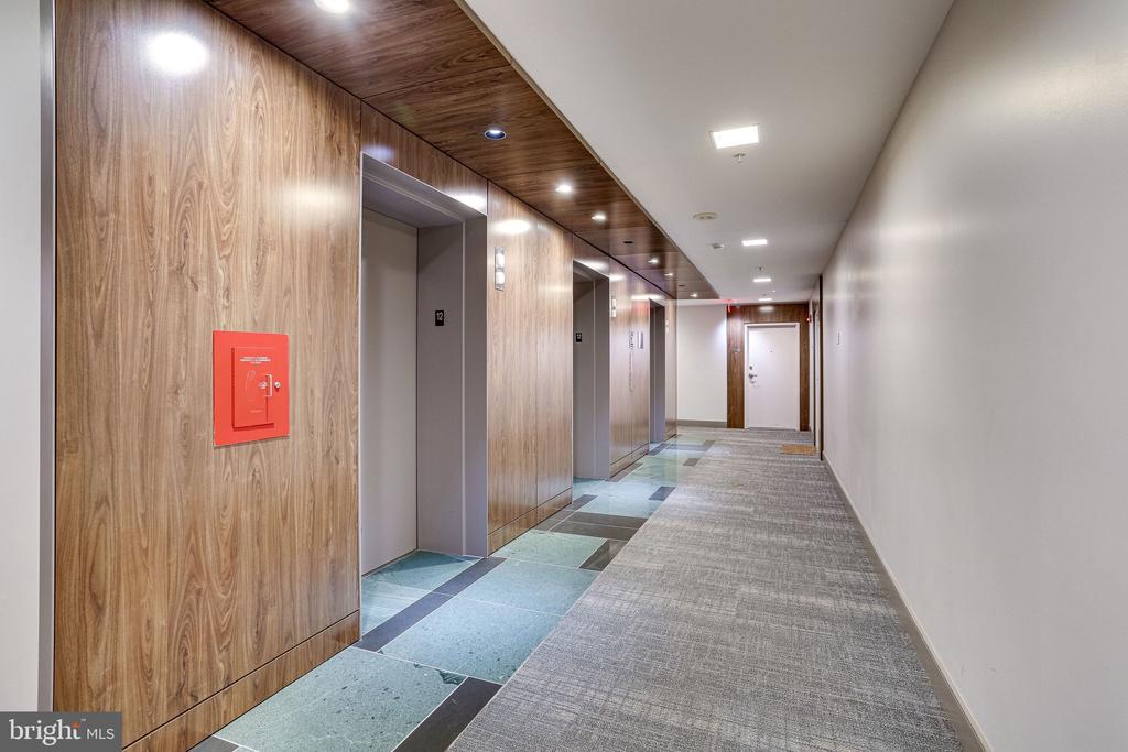 400 MASSACHUSETTS AVENUE NW Unit: 803