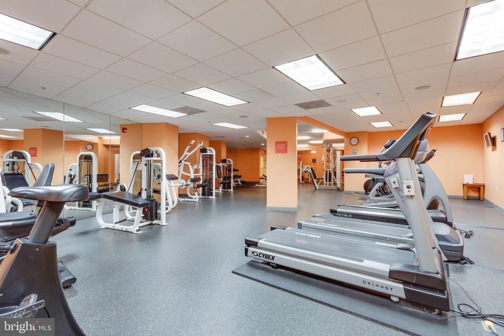 400 MASSACHUSETTS AVENUE NW Unit: 803