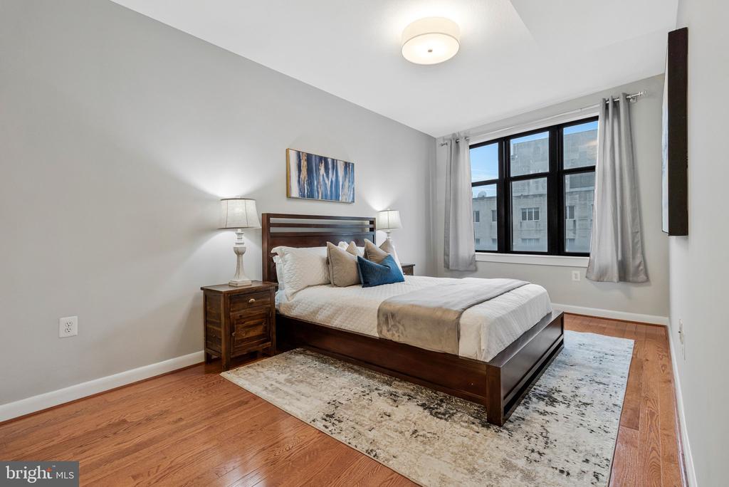 400 MASSACHUSETTS AVENUE NW Unit: 803