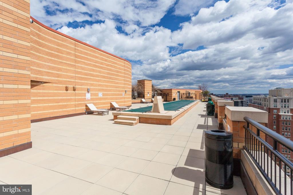 400 MASSACHUSETTS AVENUE NW Unit: 803
