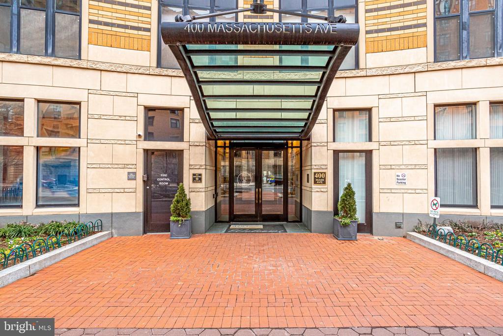 400 MASSACHUSETTS AVENUE NW Unit: 803