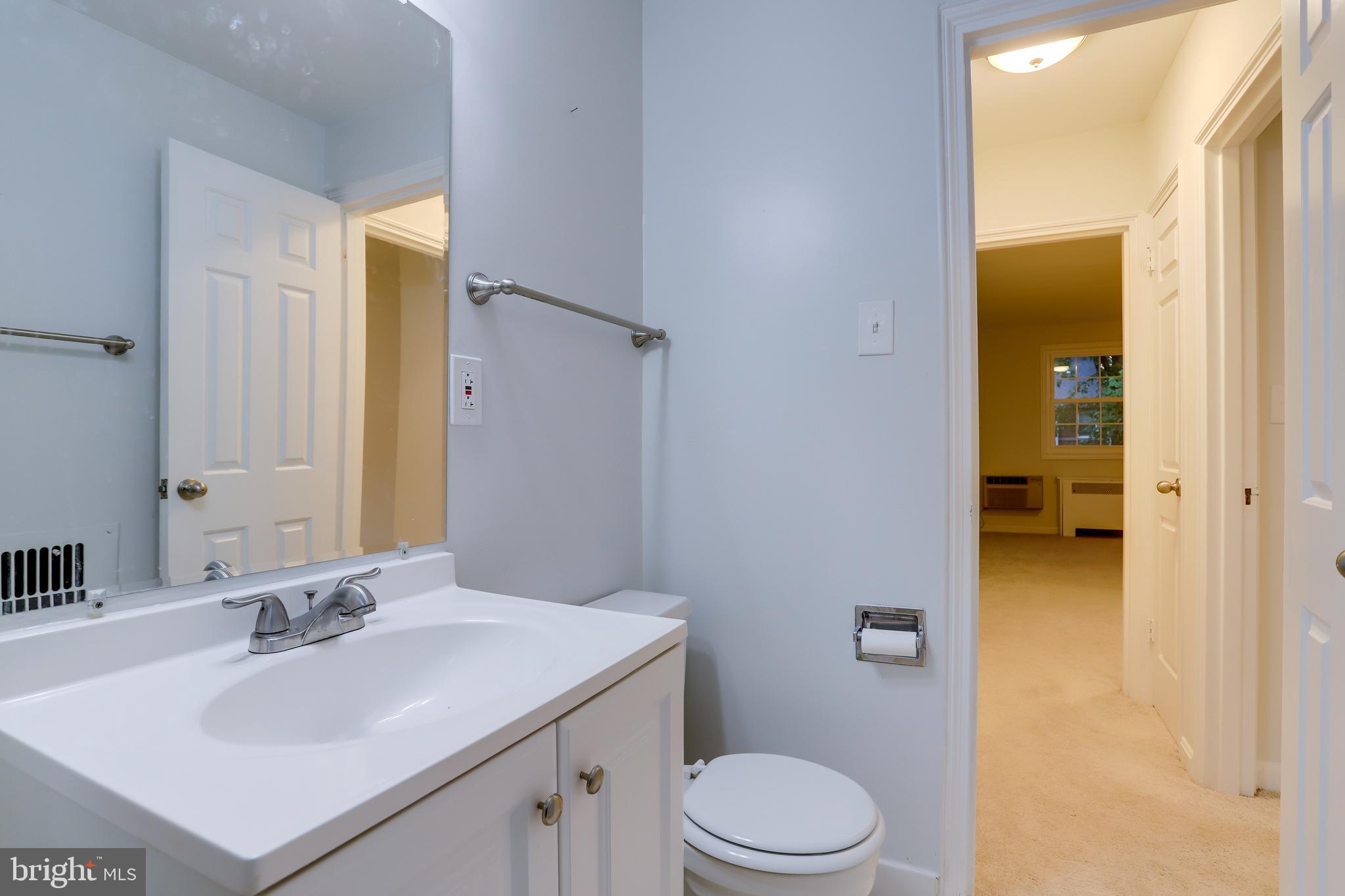 206 N Trenton STREET Unit: 206-2