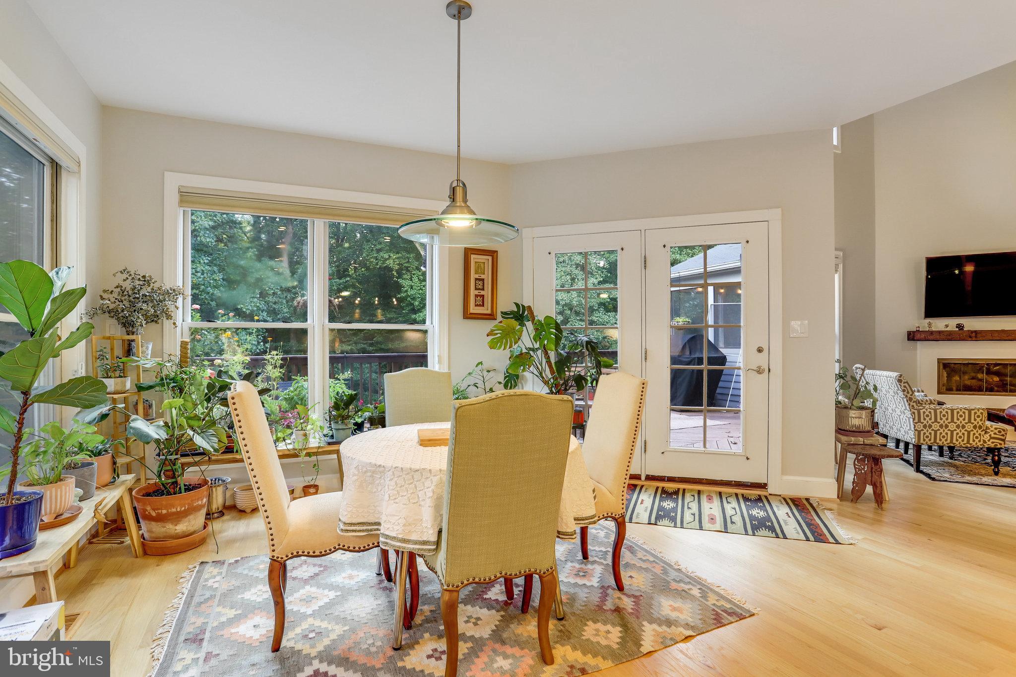3444 Roberts LANE