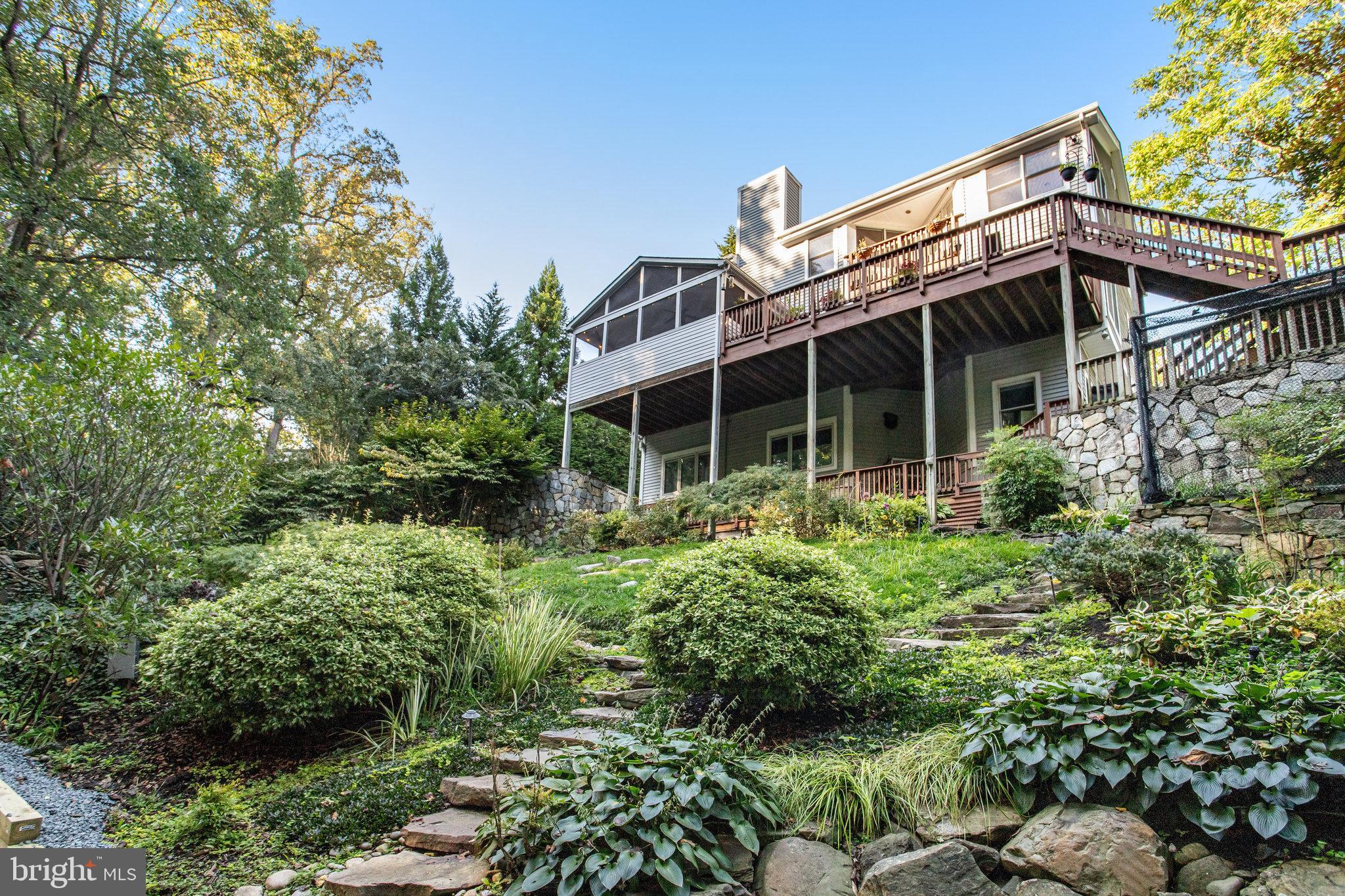 3444 Roberts LANE