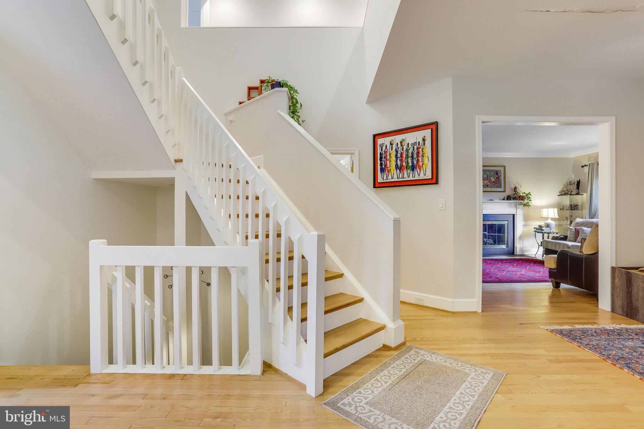 3444 Roberts LANE
