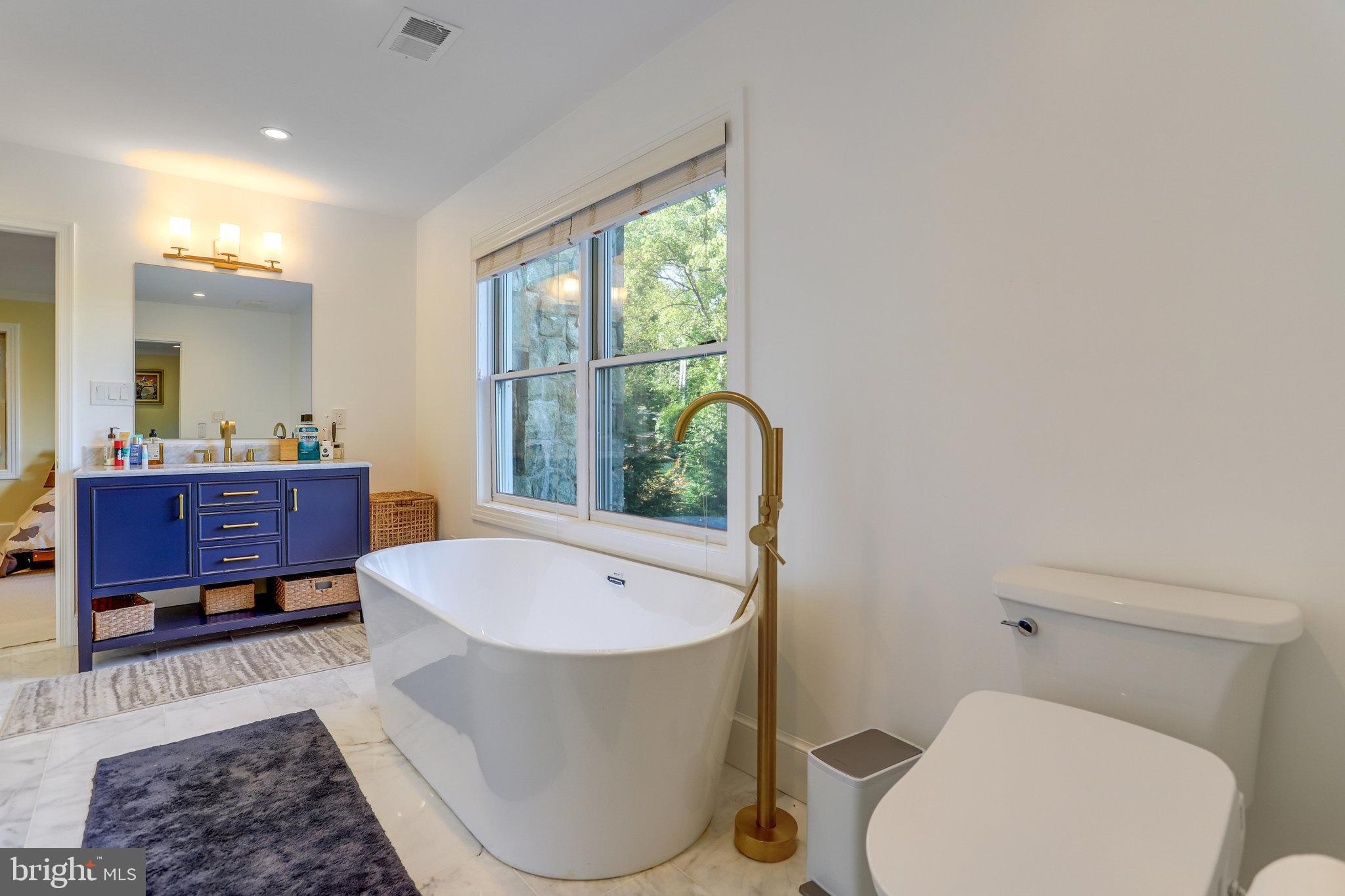 3444 Roberts LANE