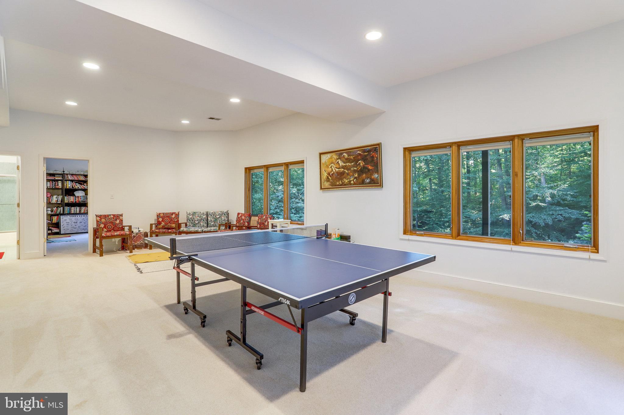 3444 Roberts LANE