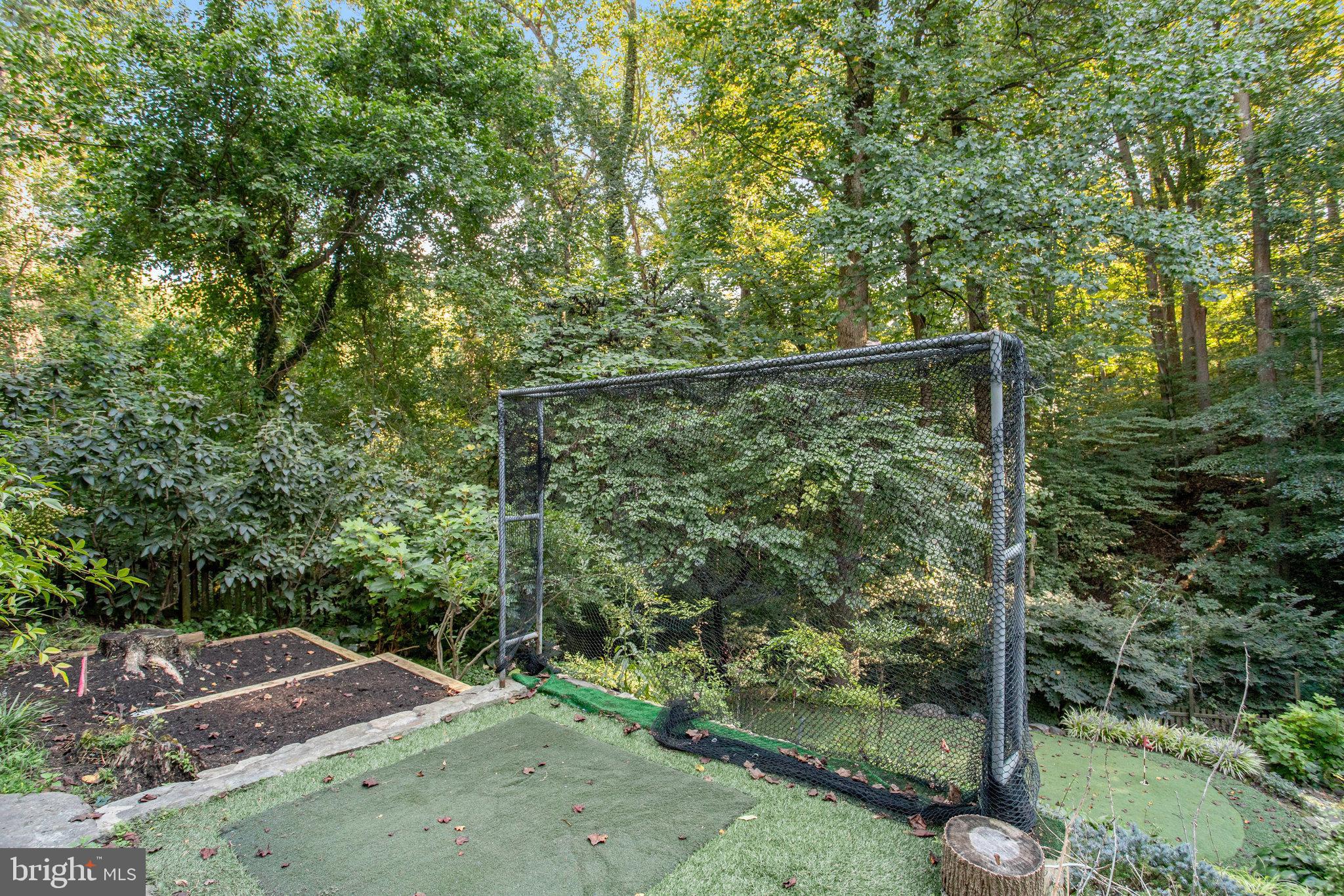 3444 Roberts LANE