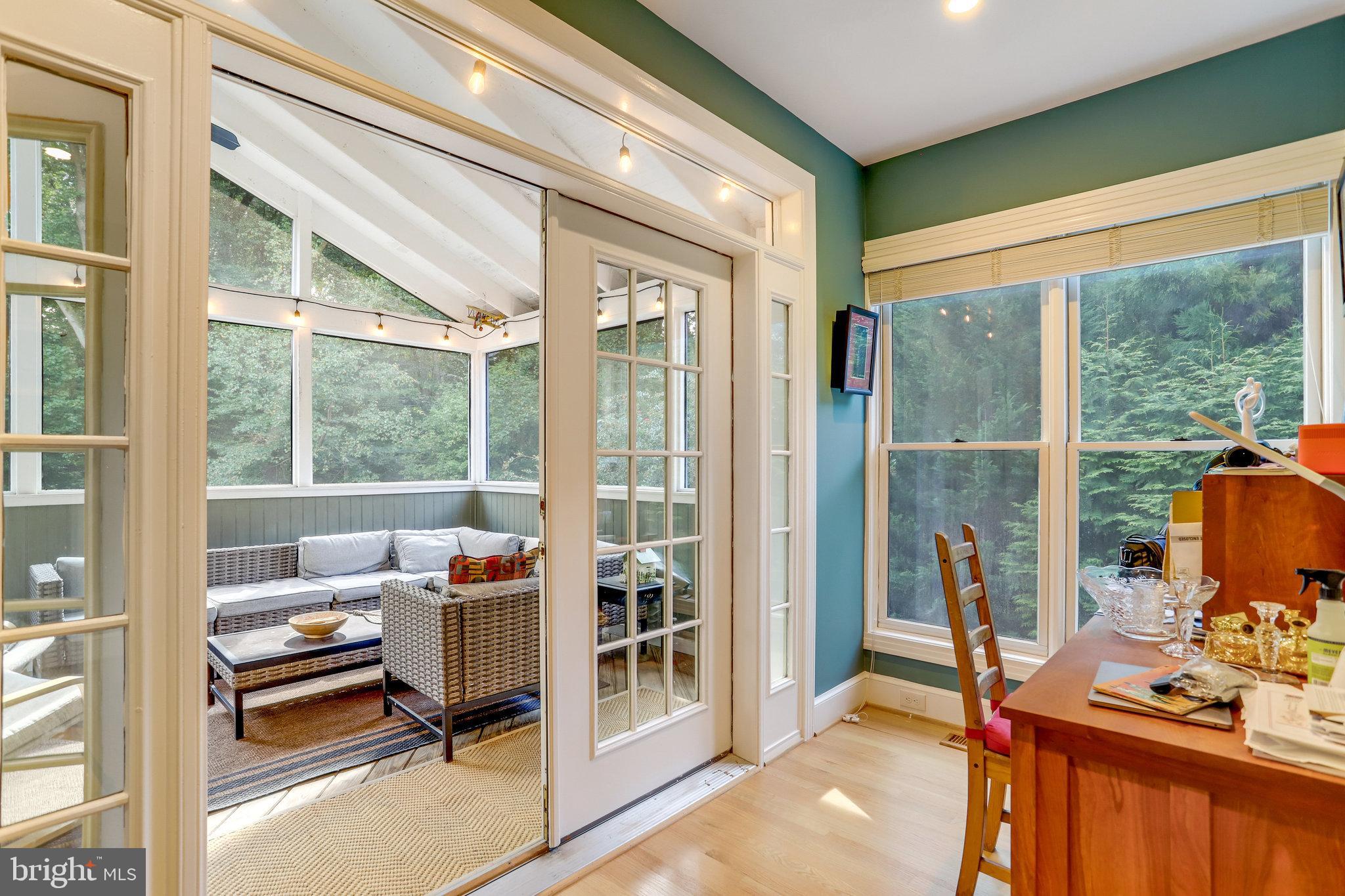 3444 Roberts LANE