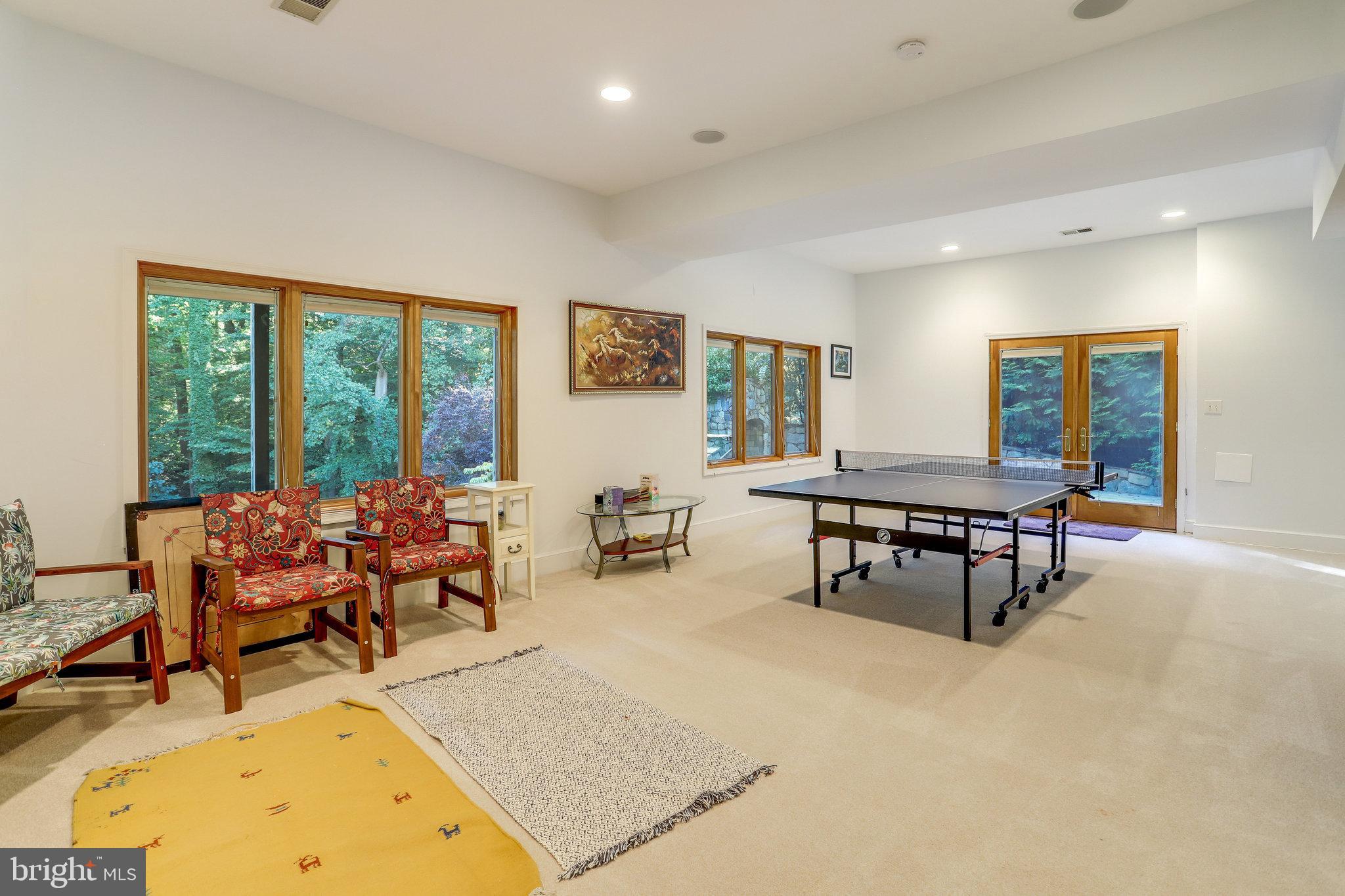 3444 Roberts LANE