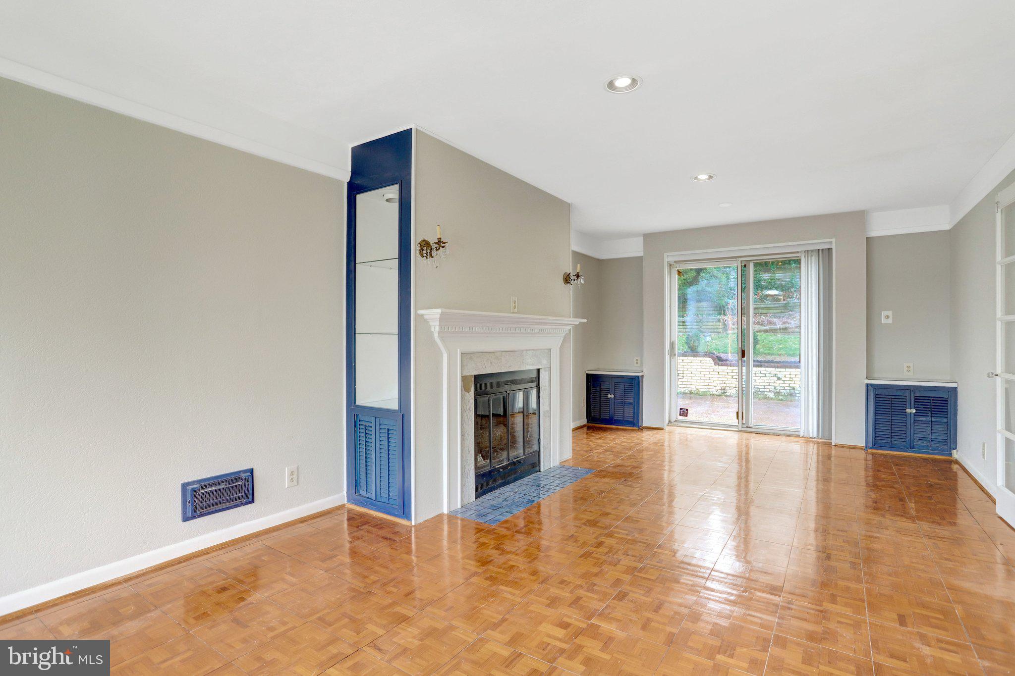 3716 N VERNON STREET