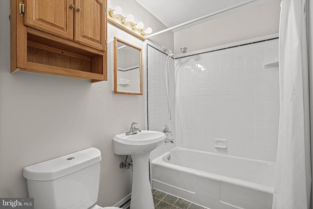 1021 ARLINGTON BOULEVARD 624