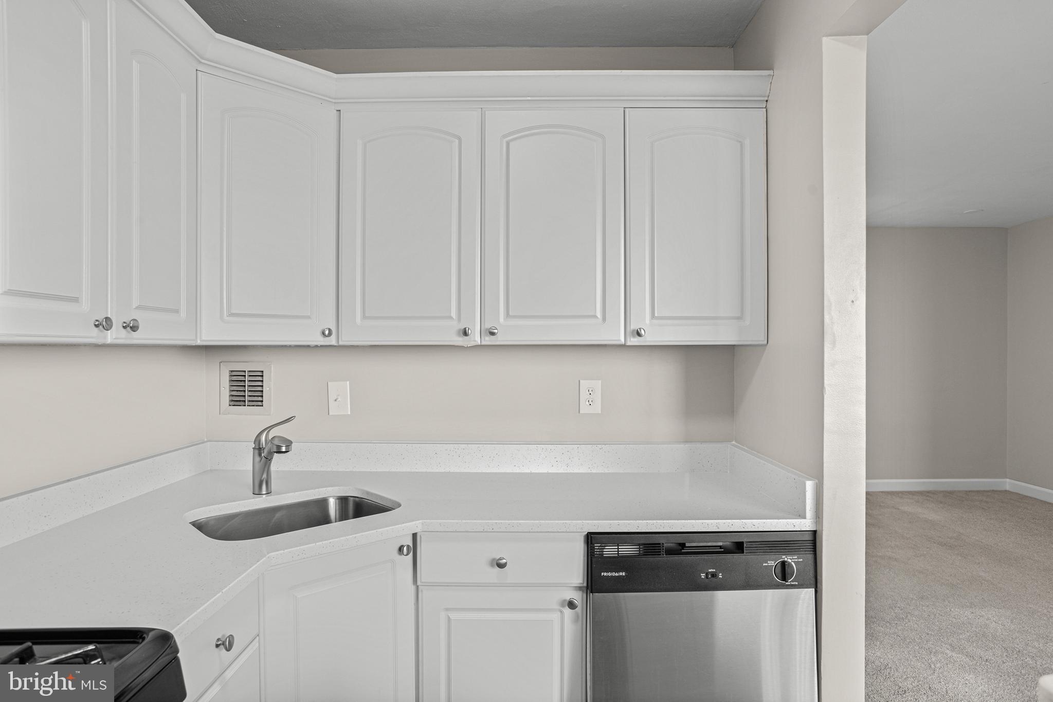 1021 ARLINGTON BOULEVARD 624