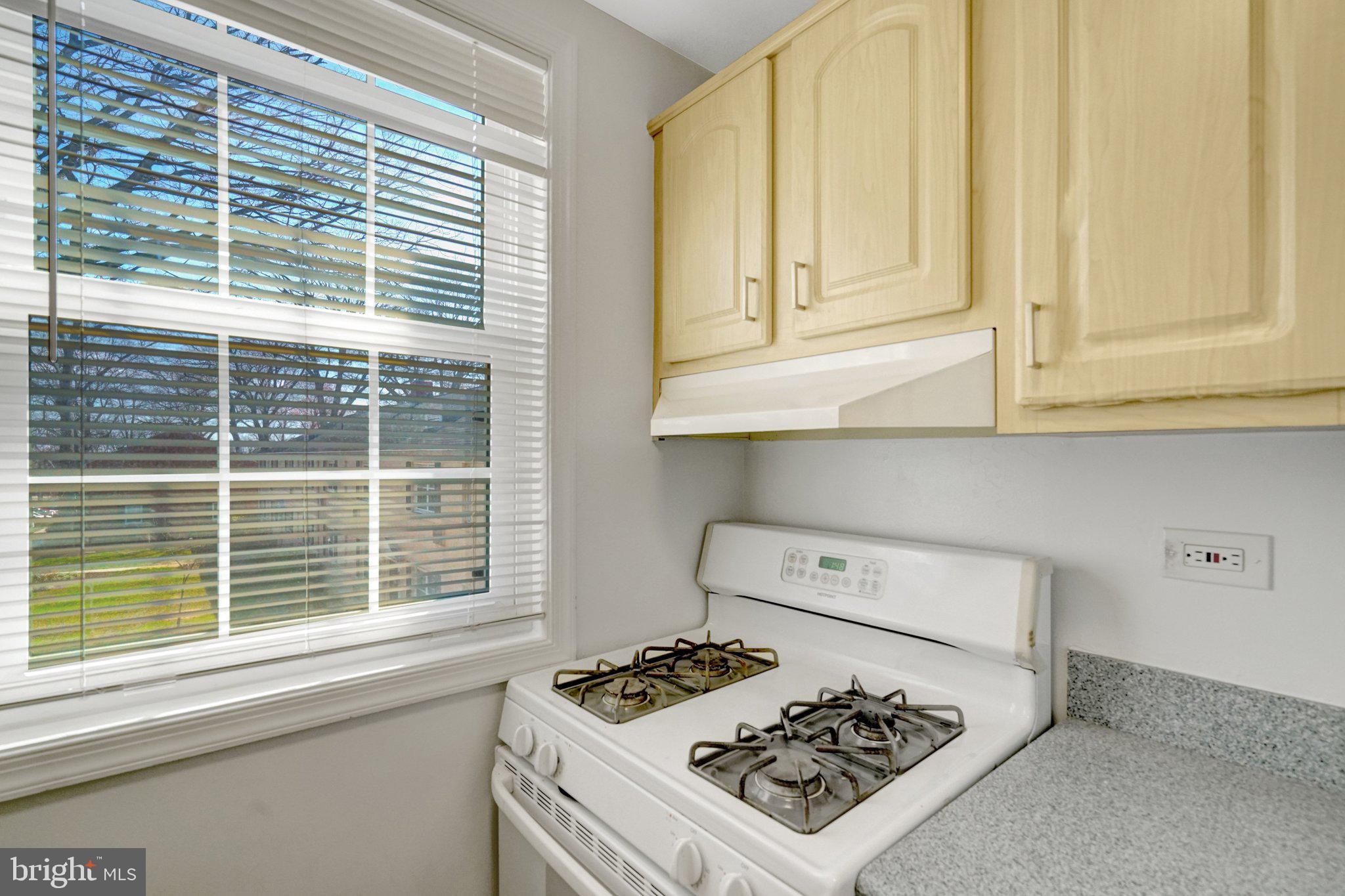 206 N TRENTON STREET 206-2