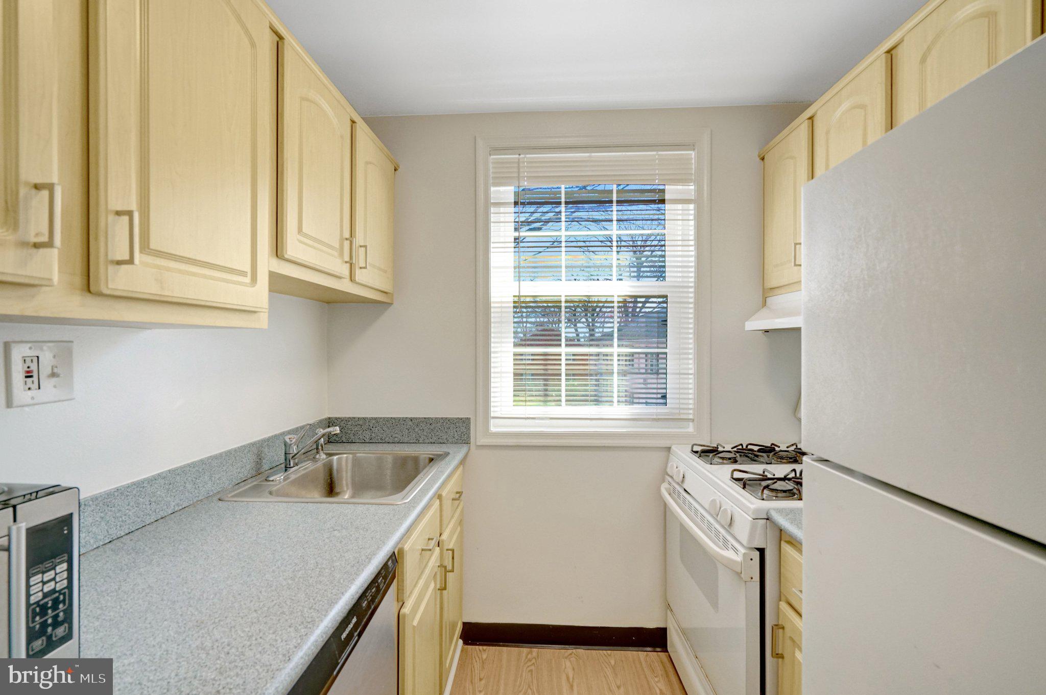 206 N TRENTON STREET 206-2