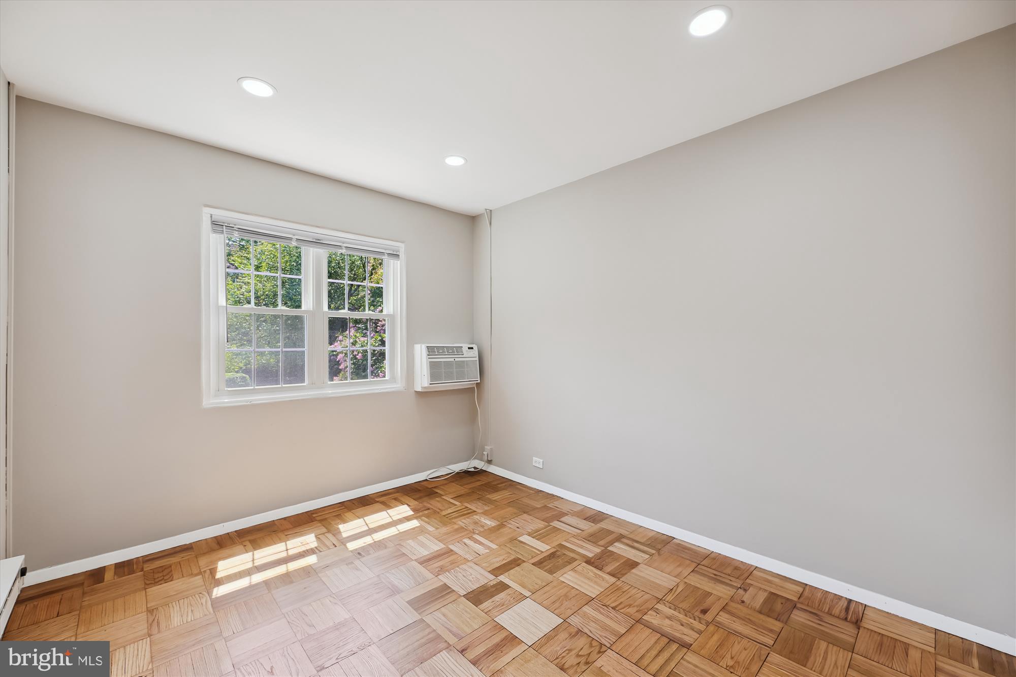 3424 GUNSTON ROAD