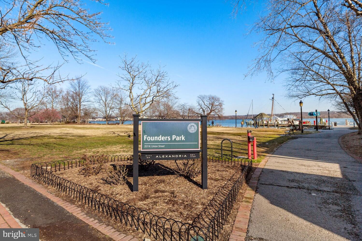 809 PARKER GRAY SCHOOL WAY