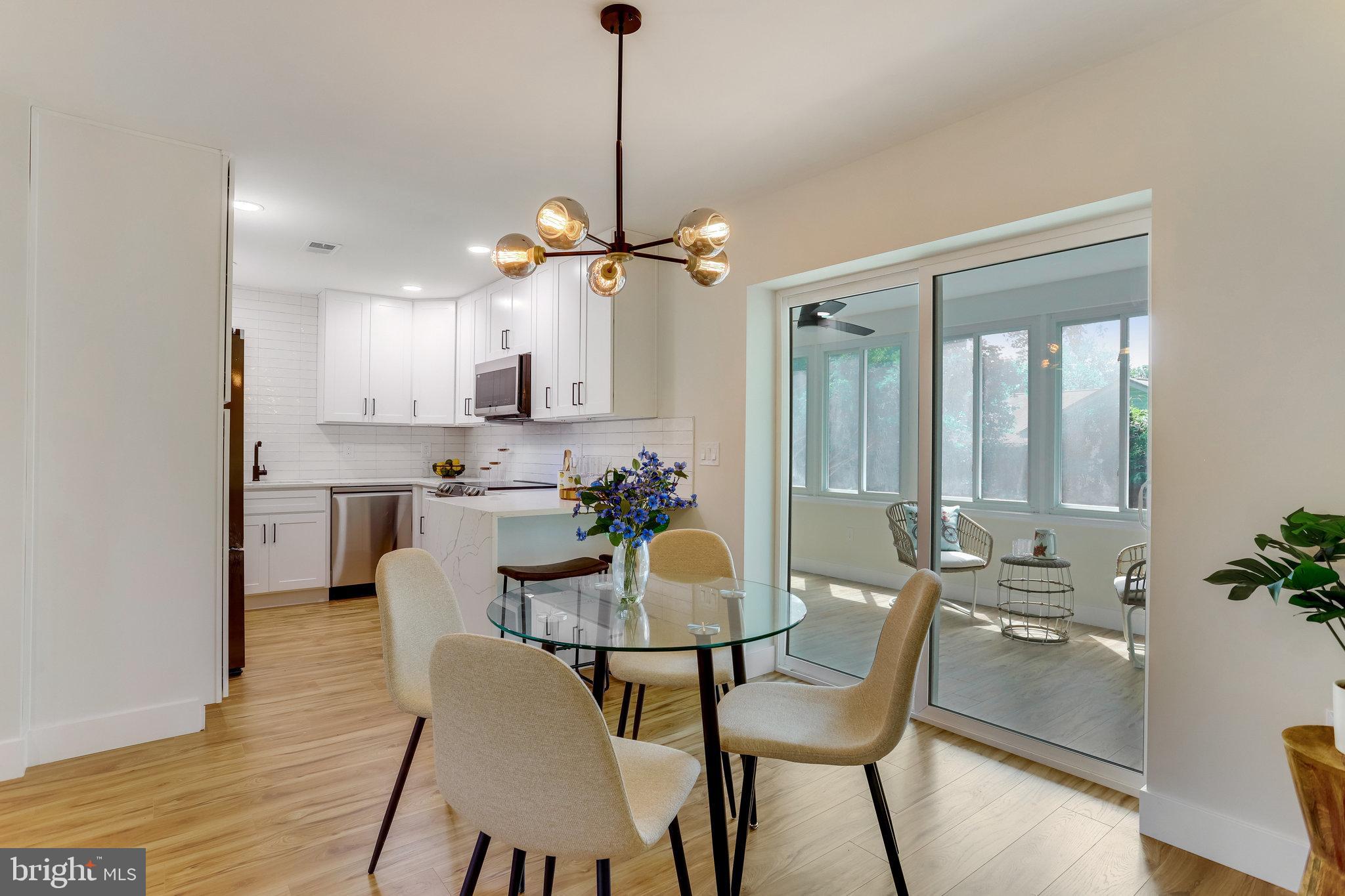 6203 CRESTWOOD DRIVE