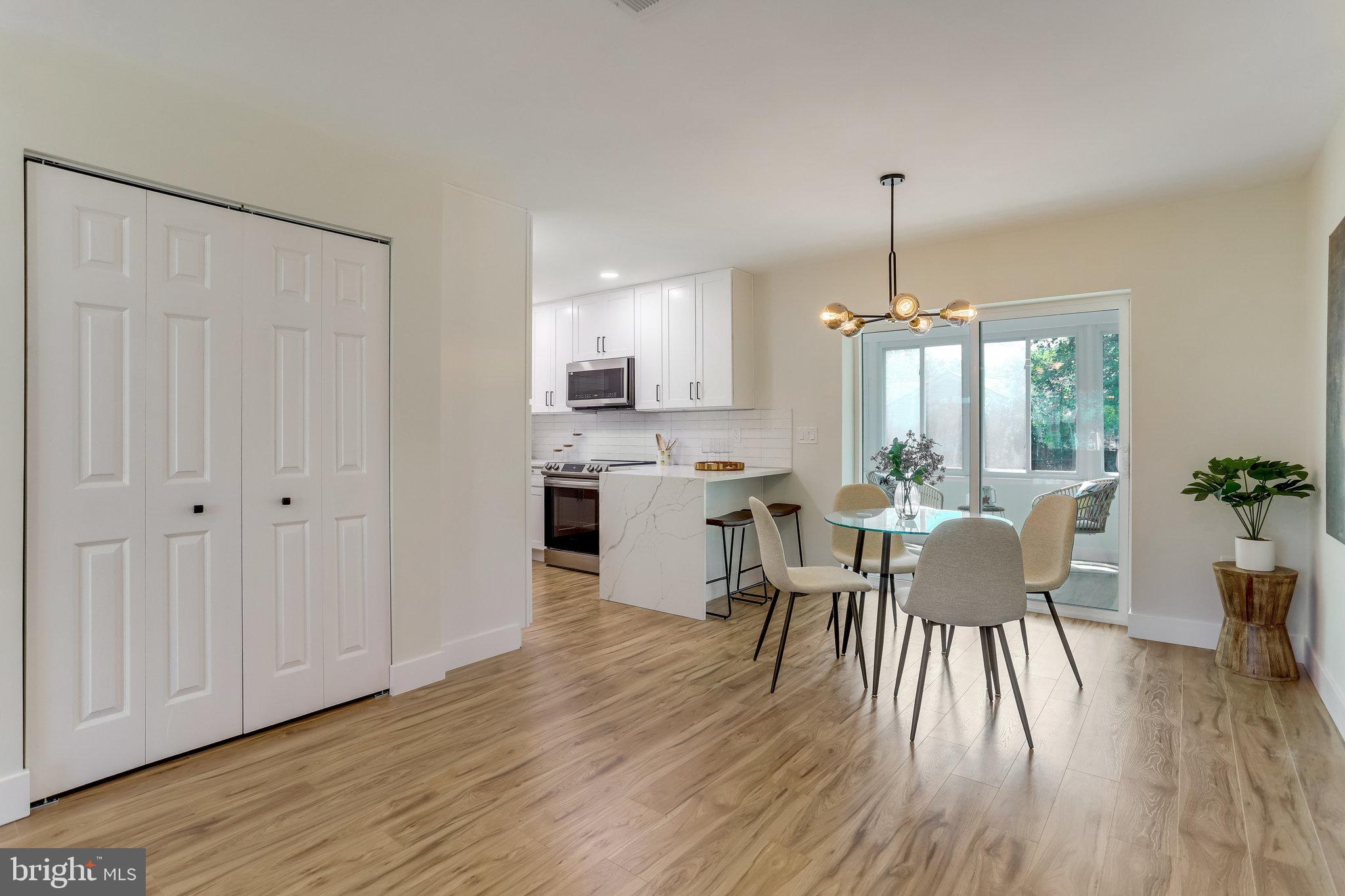 6203 CRESTWOOD DRIVE