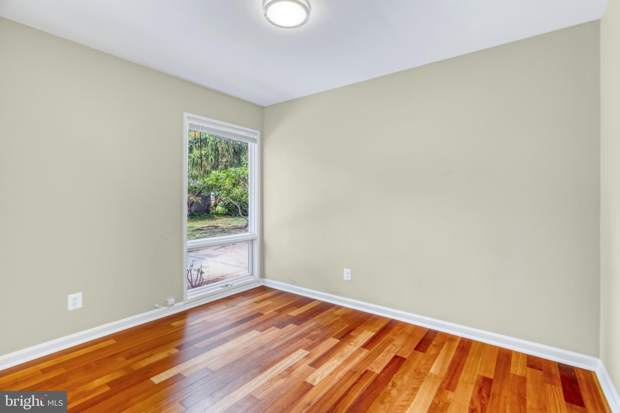 5514 Westcliff COURT