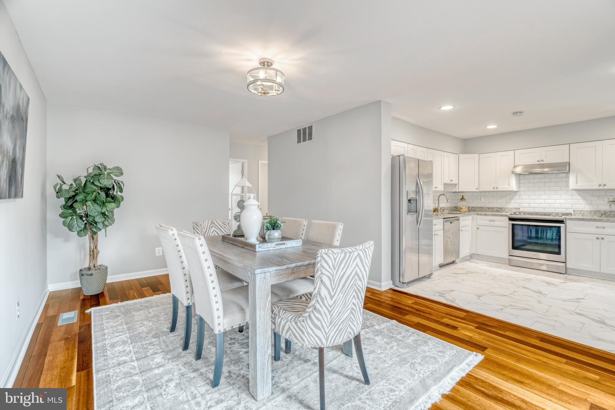 5514 Westcliff COURT