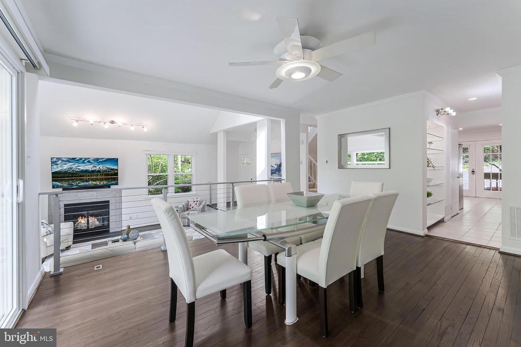 11135 Watermans Dr