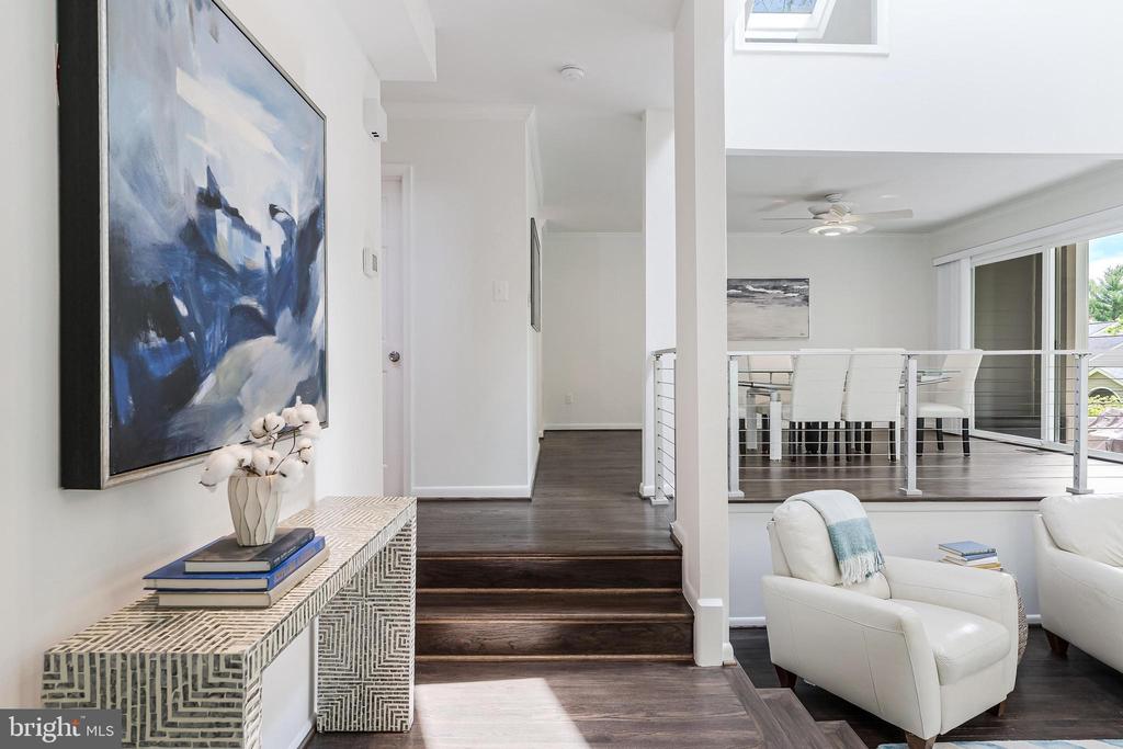 11135 Watermans Dr