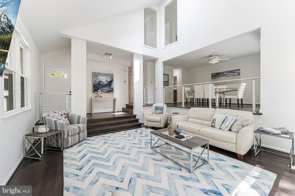 11135 Watermans Dr