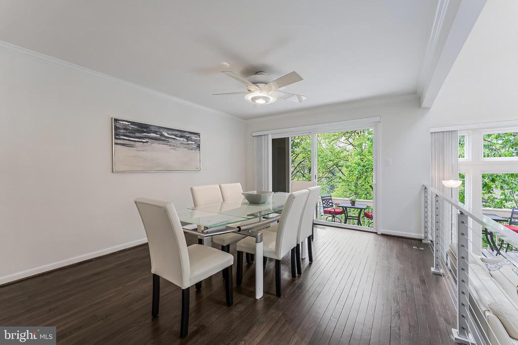 11135 Watermans Dr