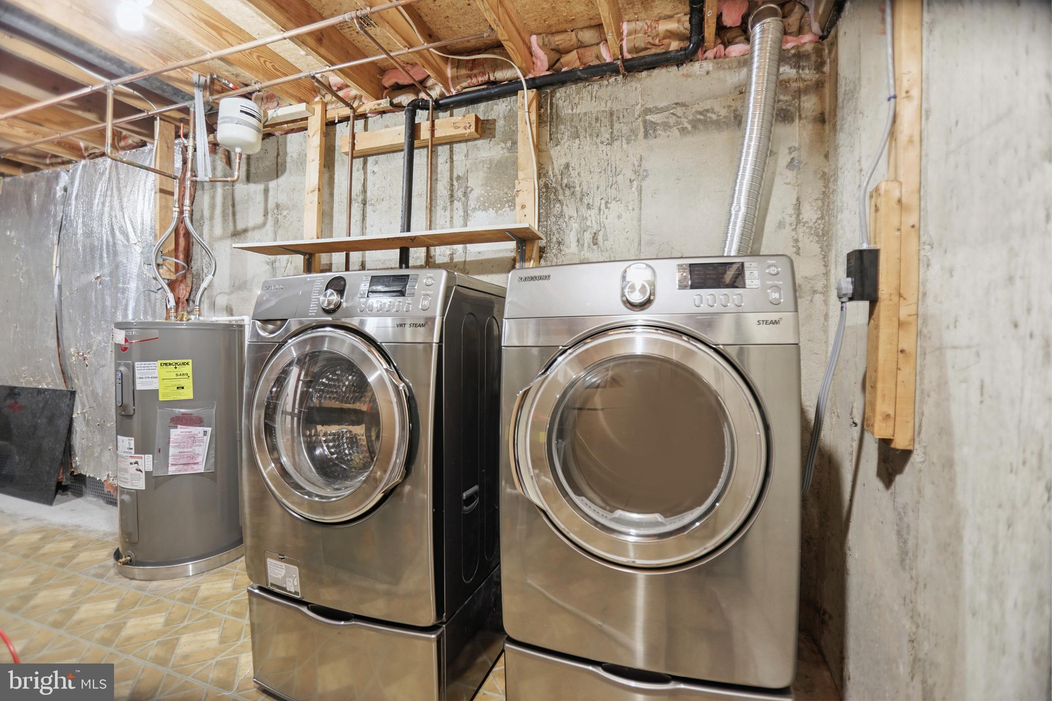 2307 Middle Creek Ln