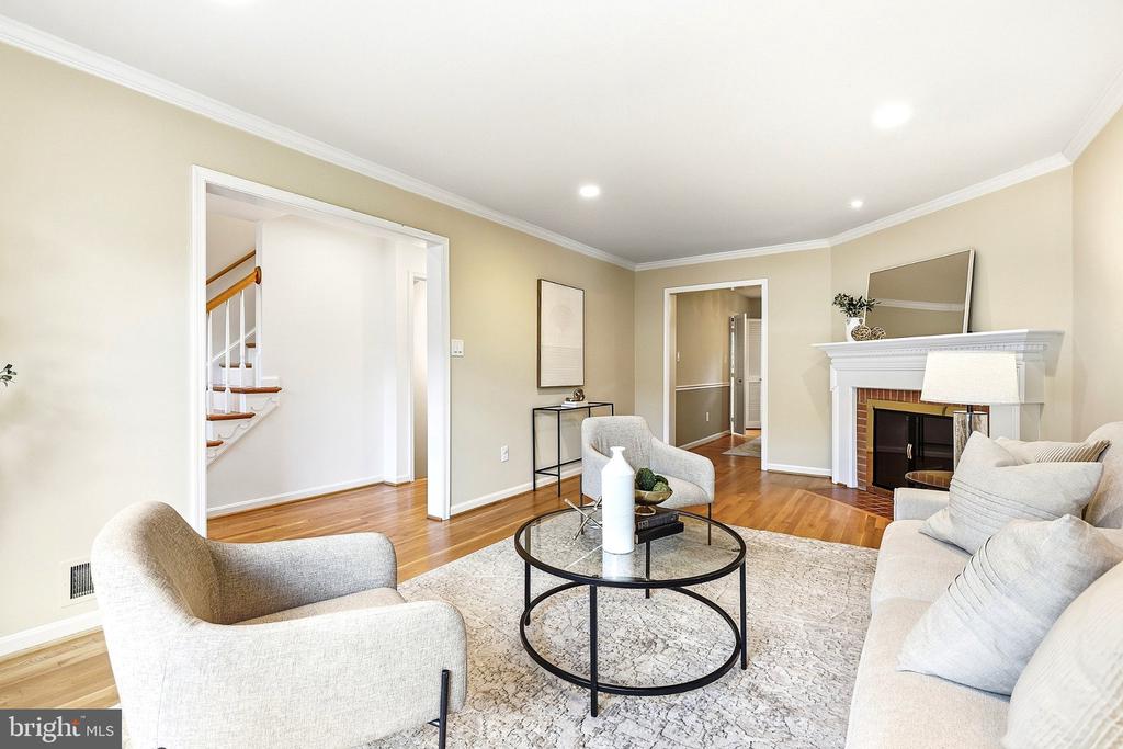 1107 WIMBLEDON DRIVE