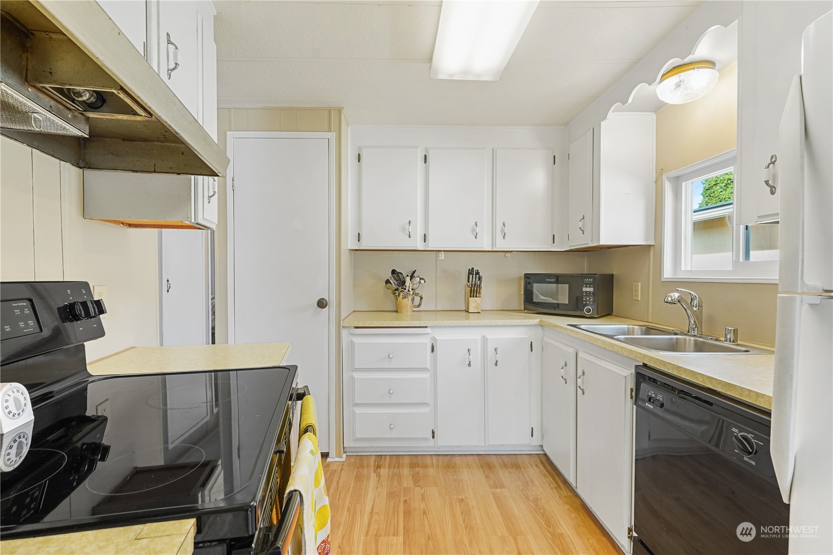 23825 15th Avenue SE Unit: 114