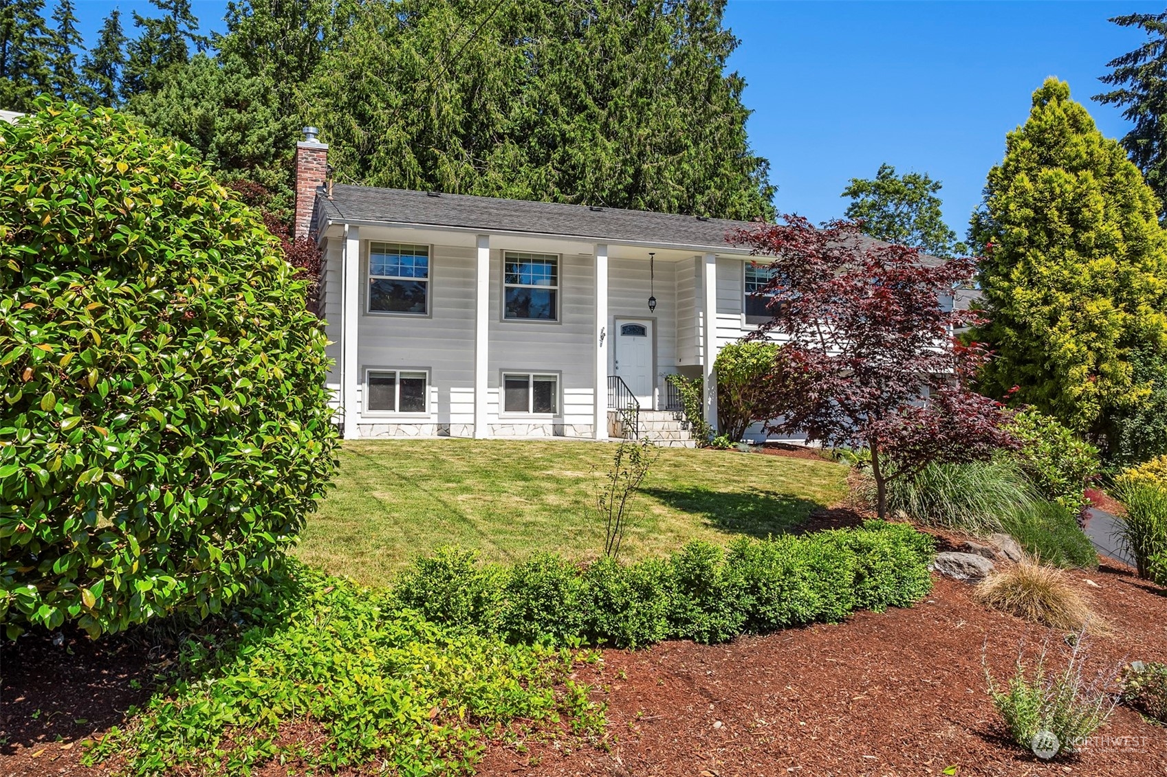 2136 N 159th Street