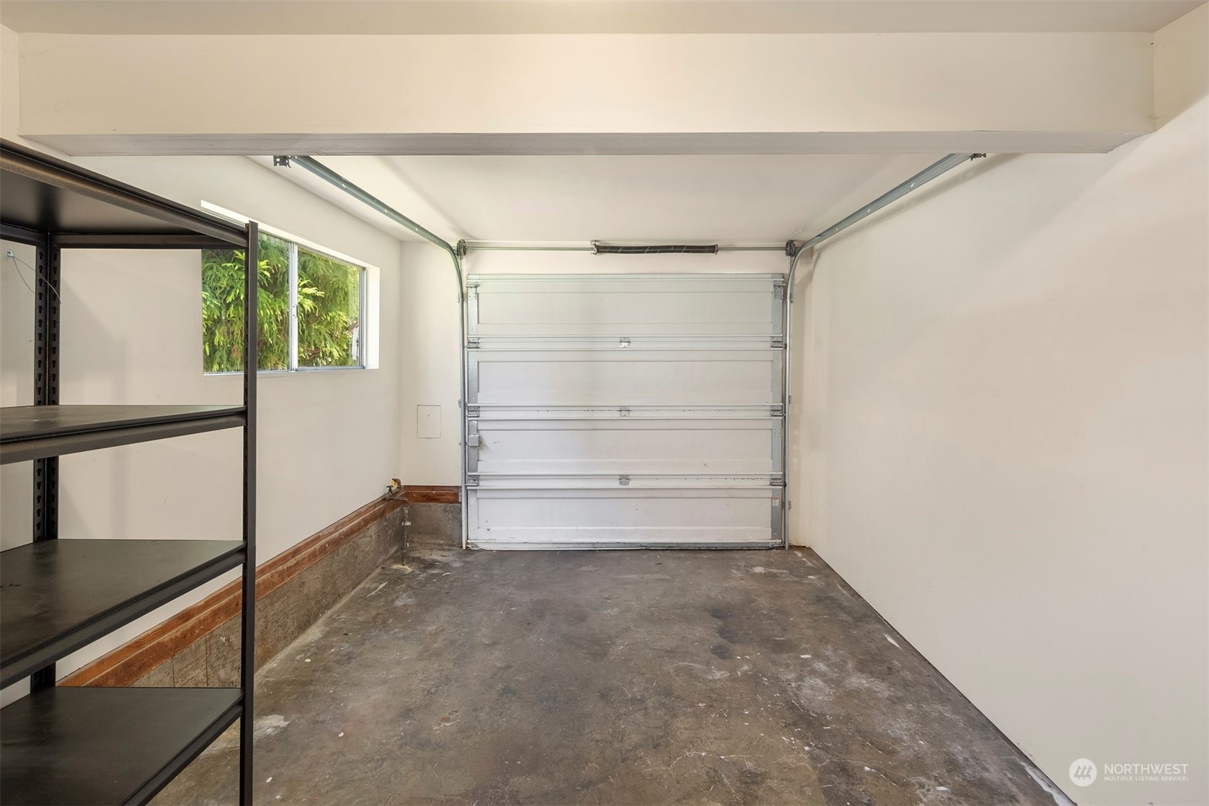 2136 N 159th Street