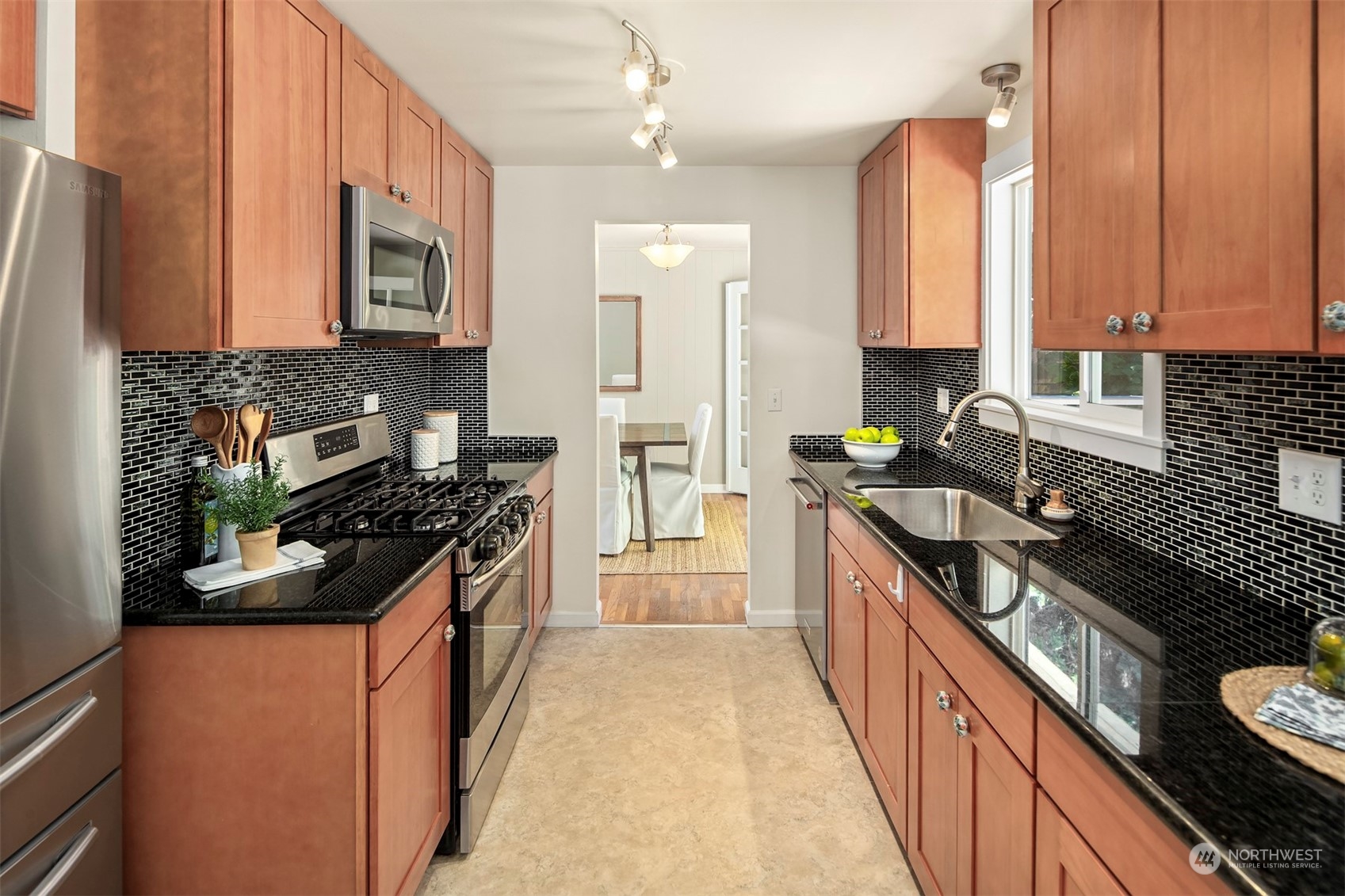 2136 N 159th Street