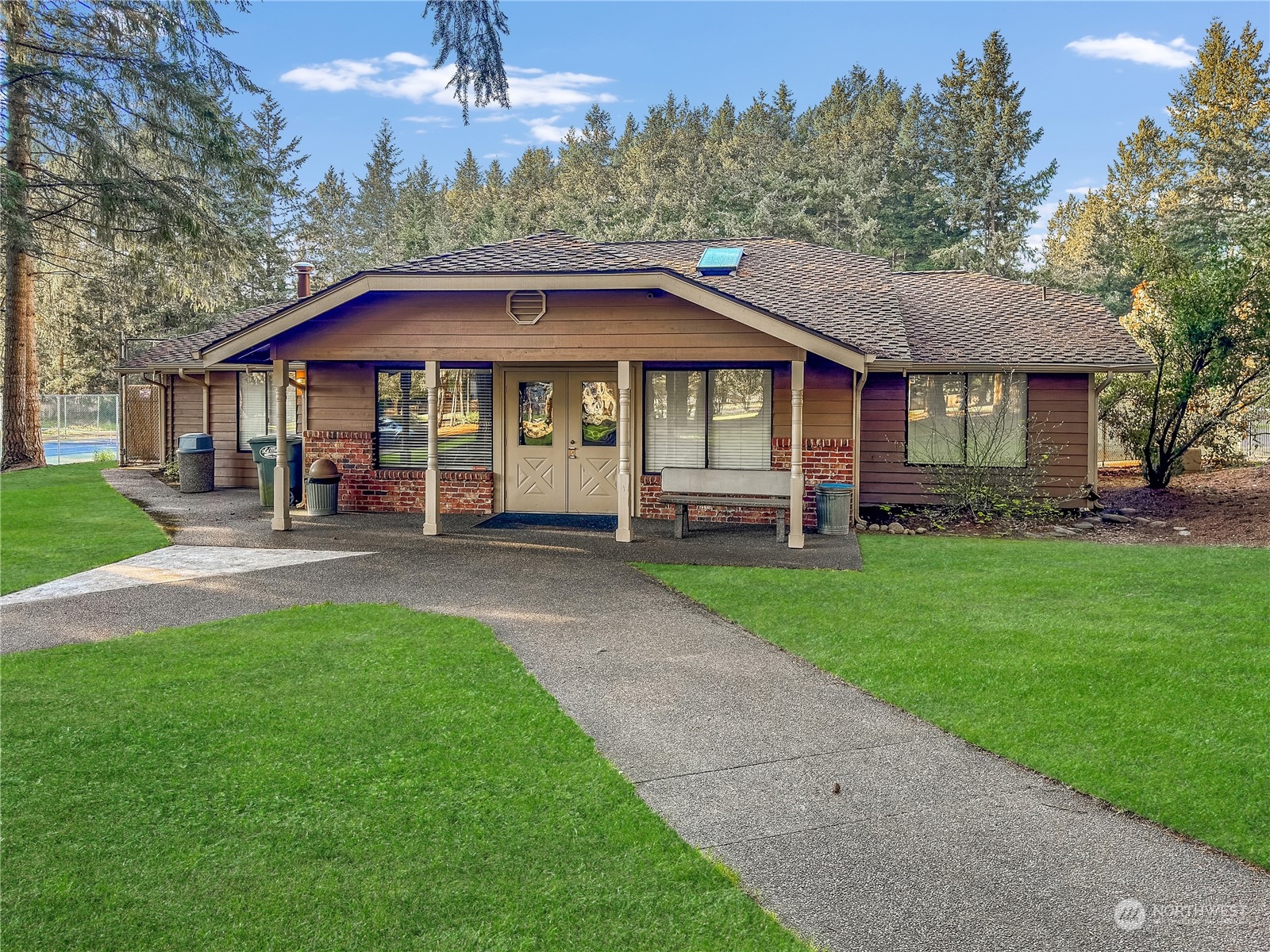 8908 163rd Street Ct E
