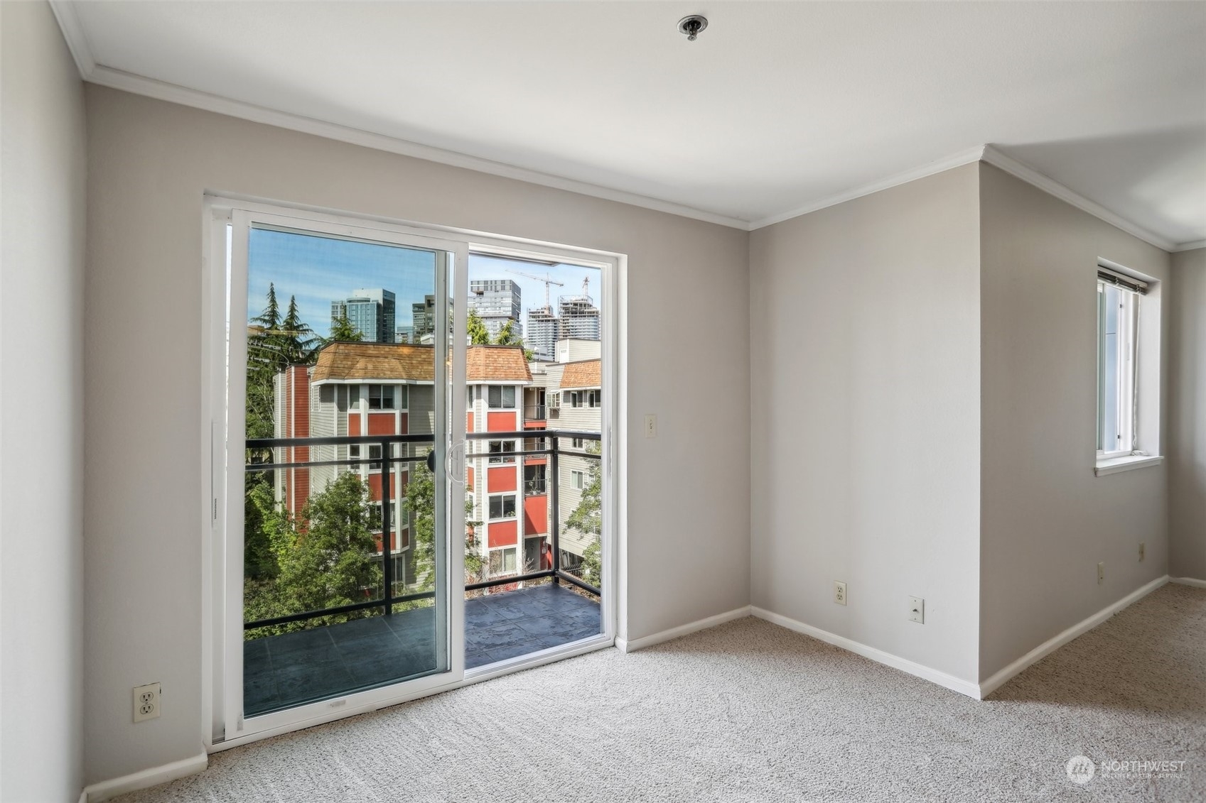 1614 Summit Avenue Unit: S405