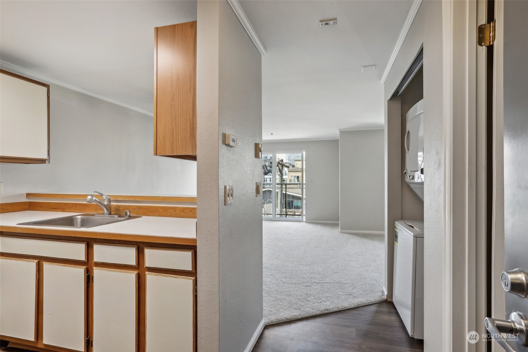 1614 Summit Avenue Unit: S405