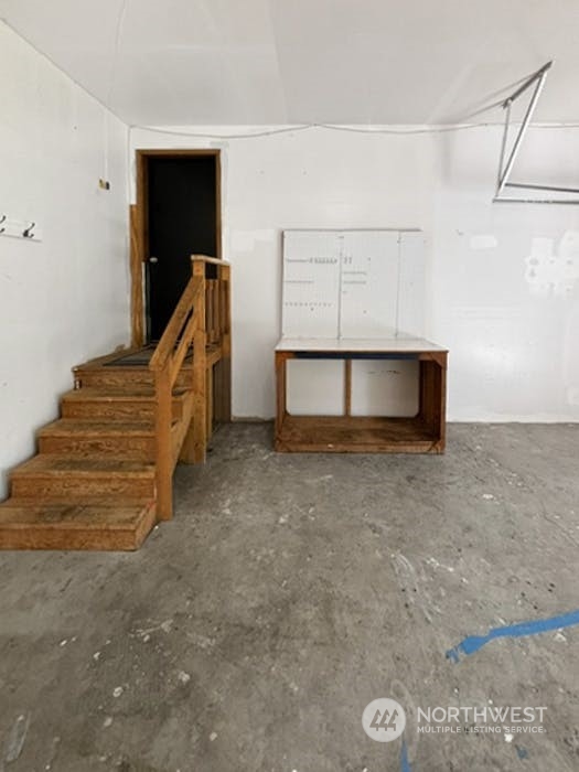 506 17th Court