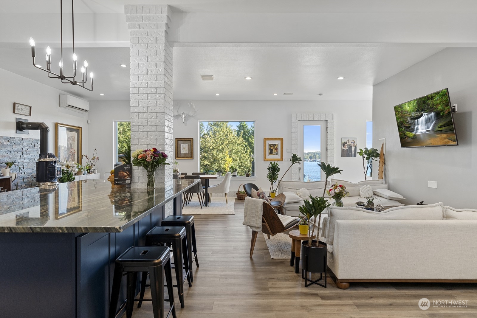 11103 Vernon Road