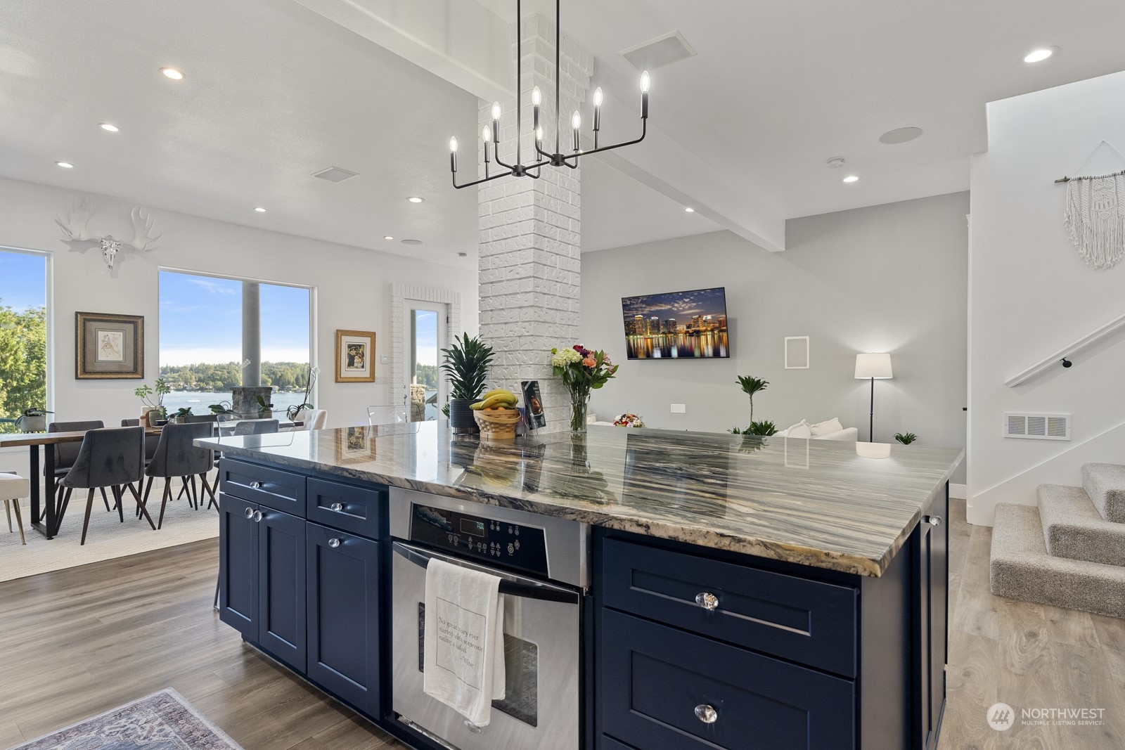 11103 Vernon Road