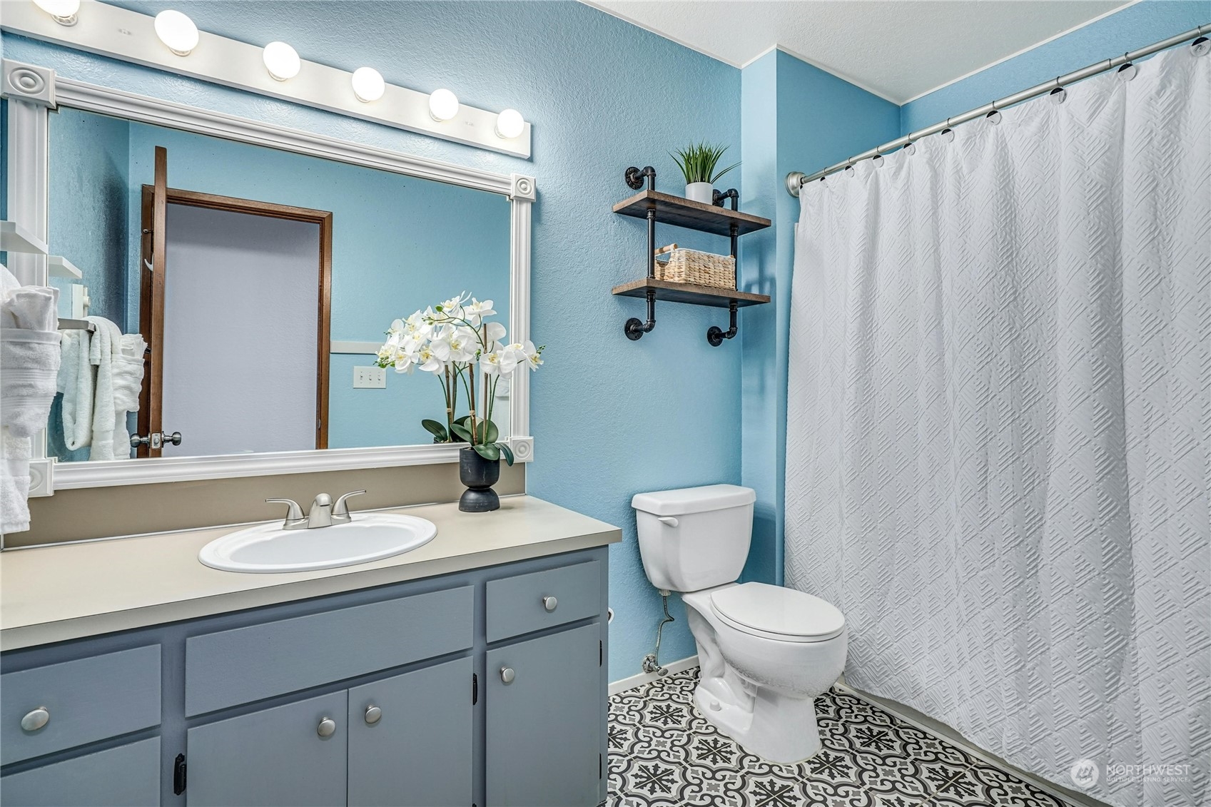 3911 Wetmore Avenue Unit: B2