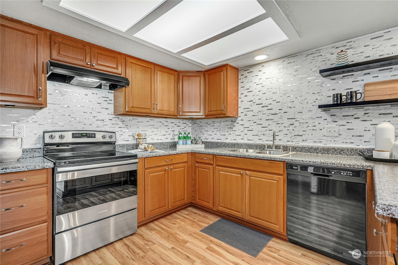 3911 Wetmore Avenue Unit: B2