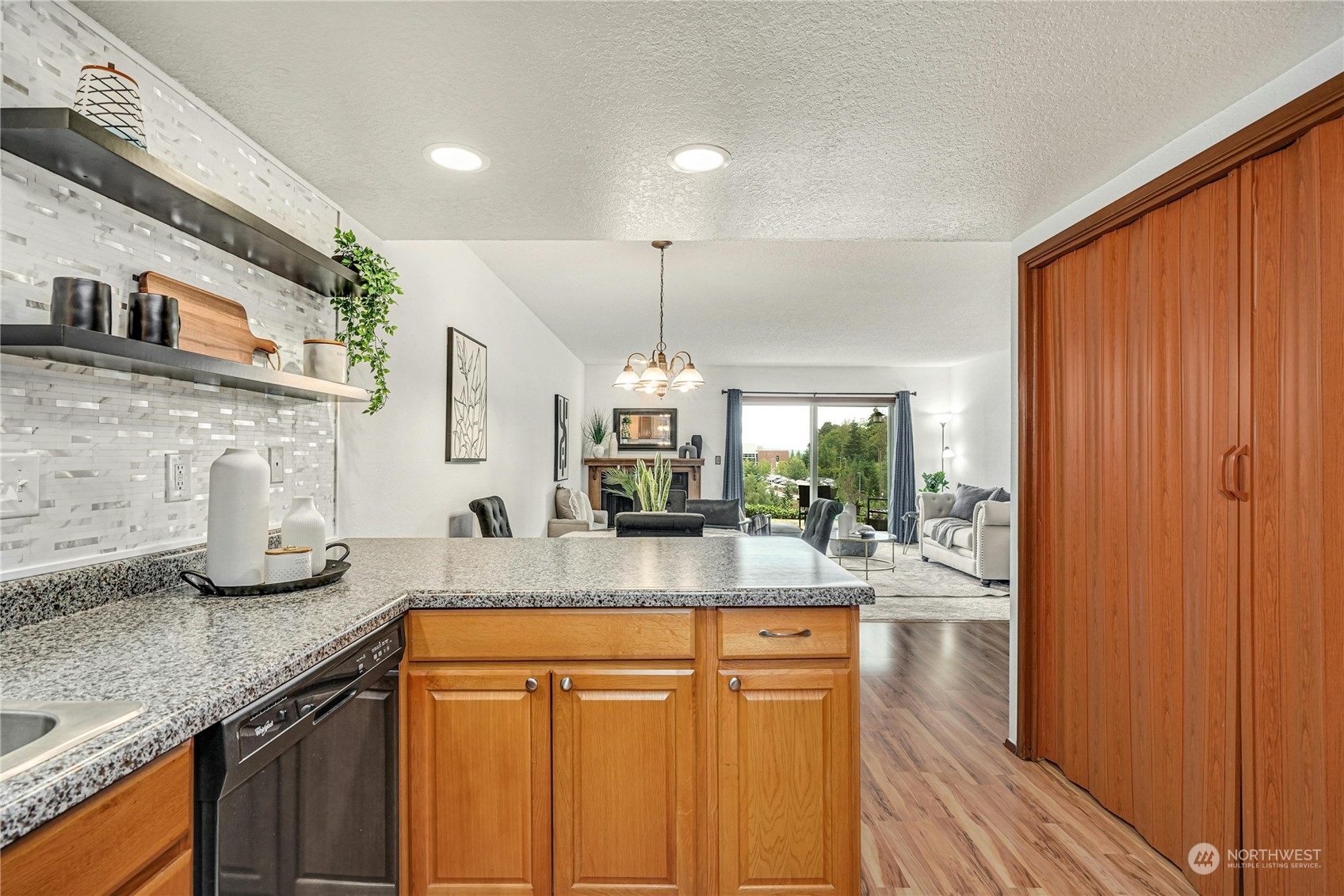3911 Wetmore Avenue Unit: B2