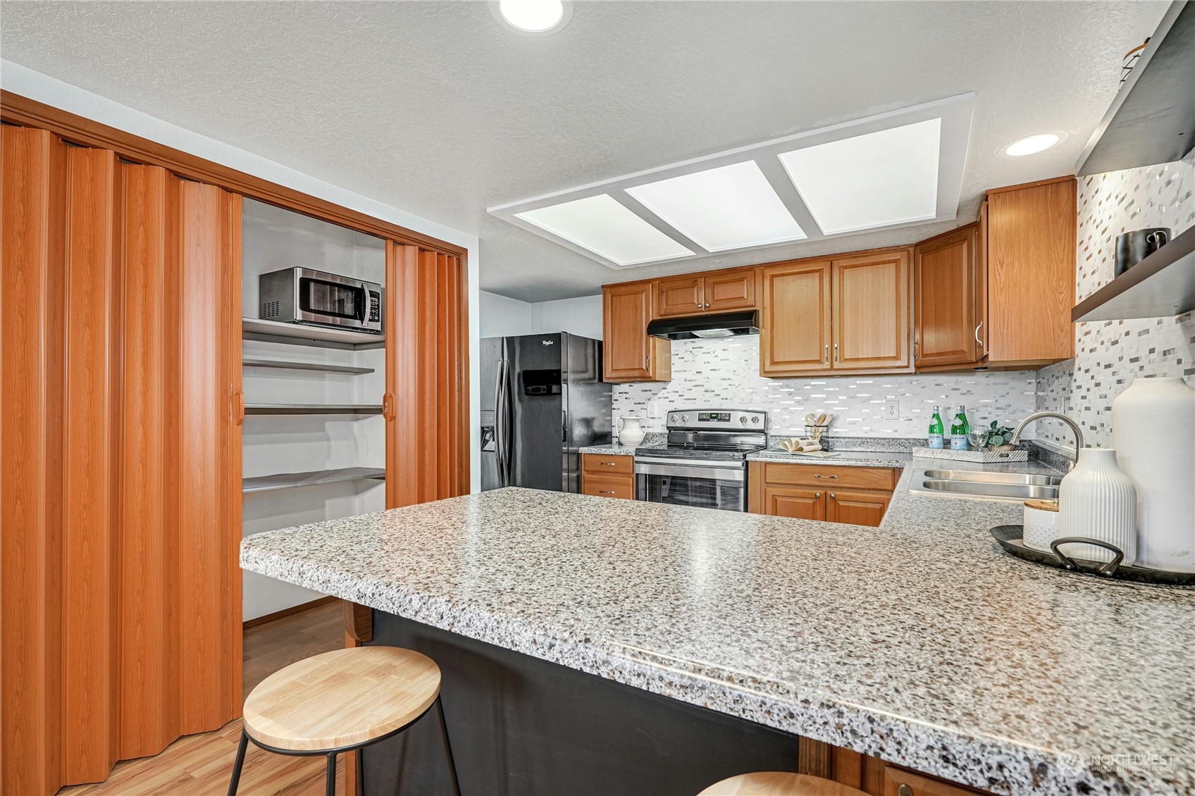 3911 Wetmore Avenue Unit: B2