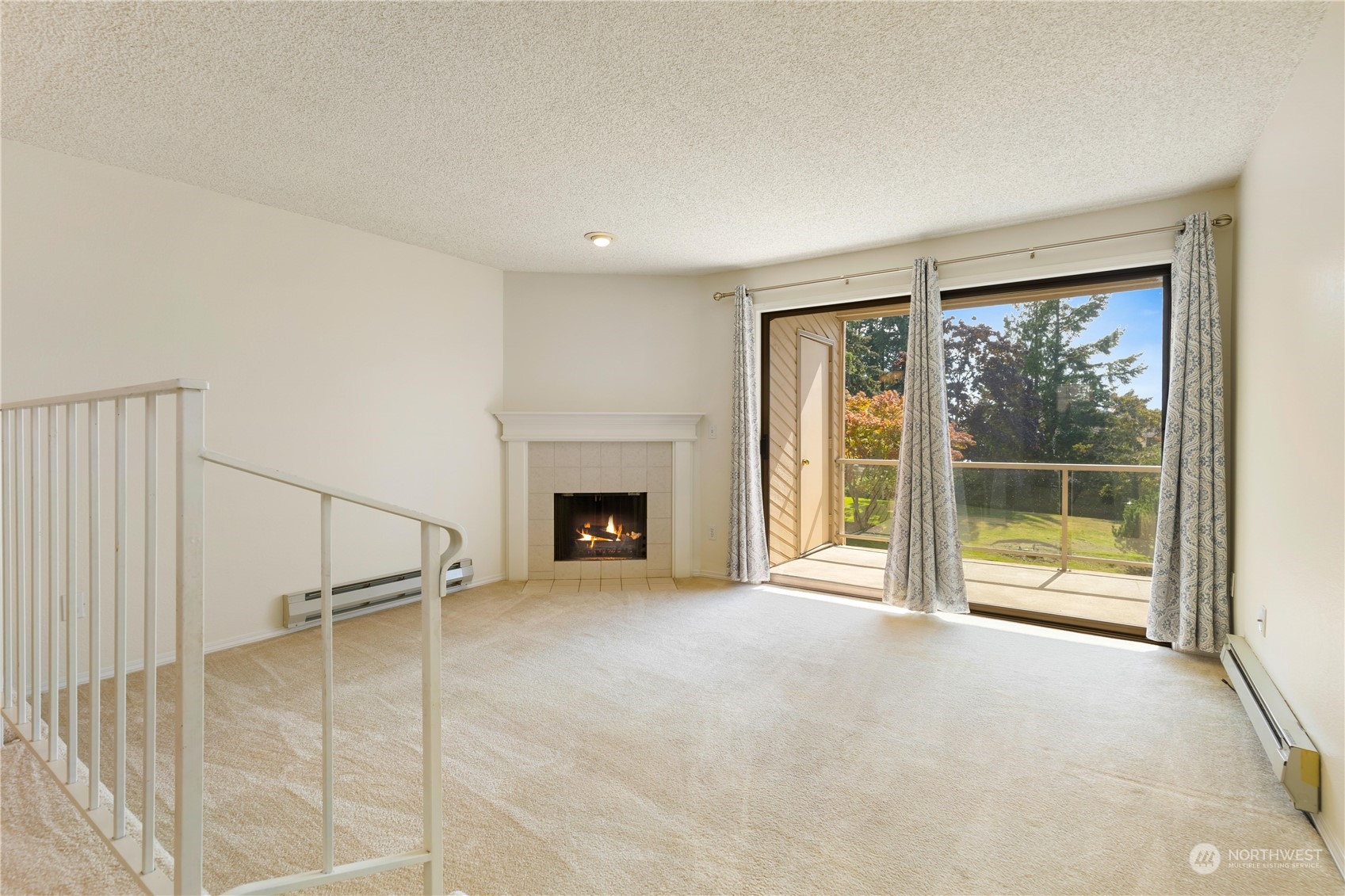 23003 Lakeview Drive Unit: 203