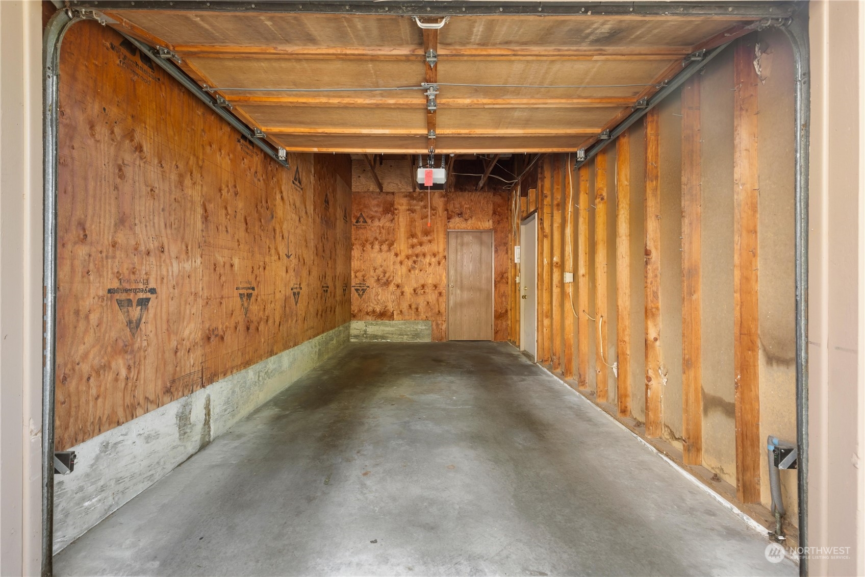 23003 Lakeview Drive Unit: 203