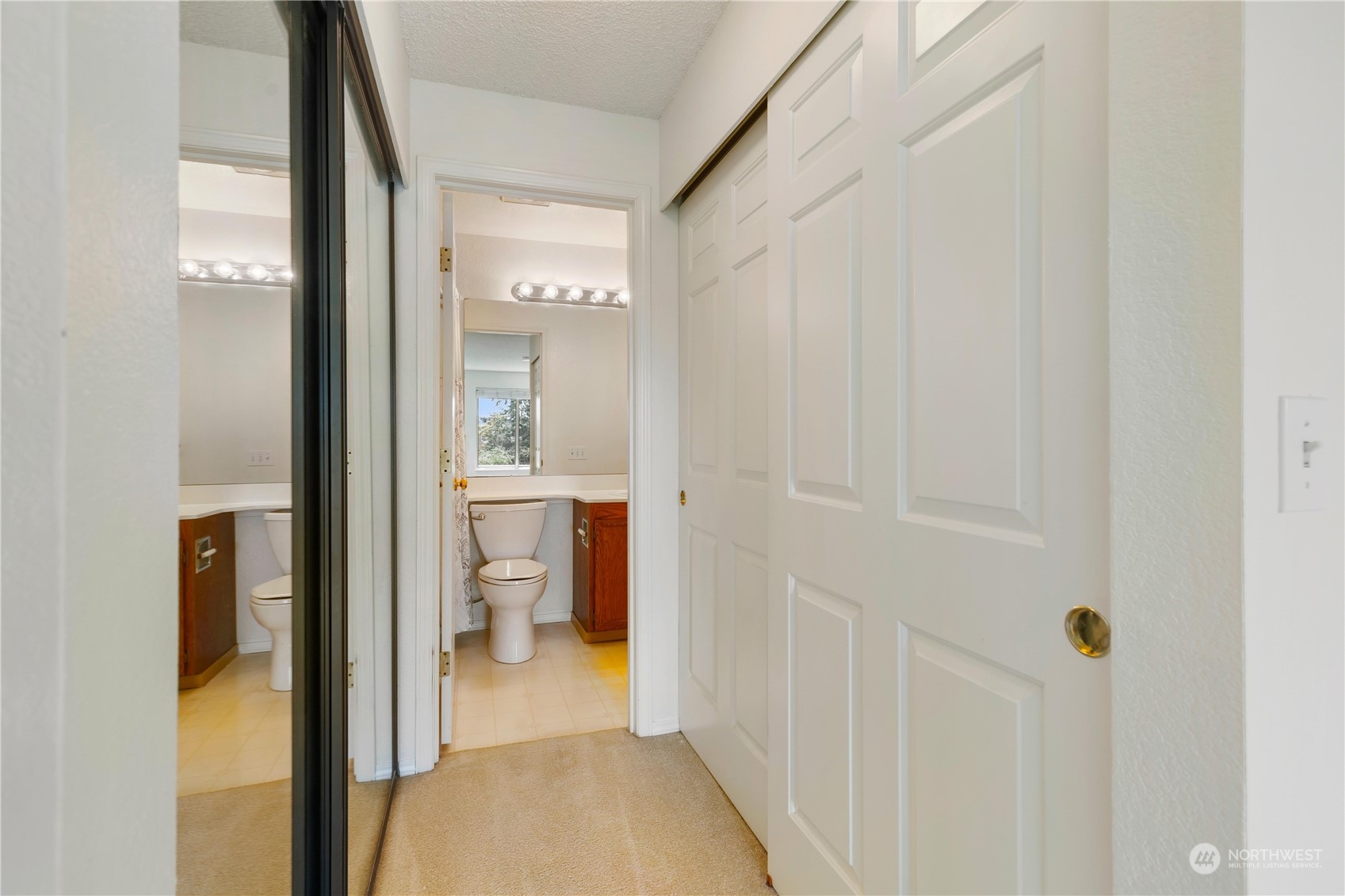 23003 Lakeview Drive Unit: 203